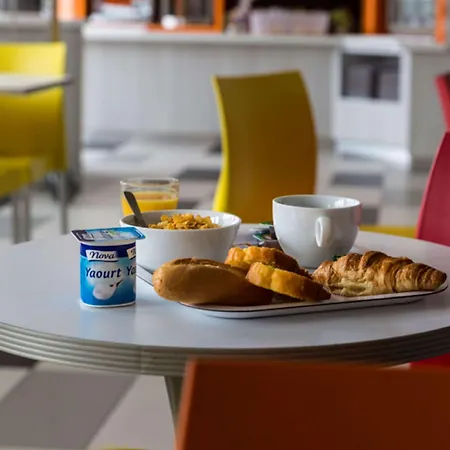 Premiere Classe Aeroport Charles De Gaulle 2*