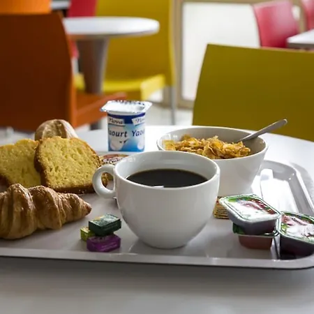 Premiere Classe - Aéroport Charles De Gaulle 2*