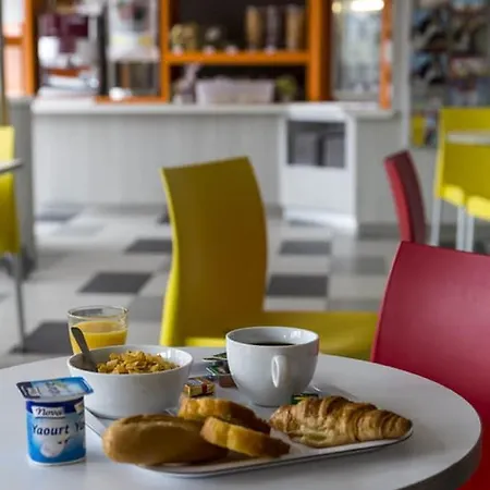 Premiere Classe Aeroport Charles De Gaulle 2*